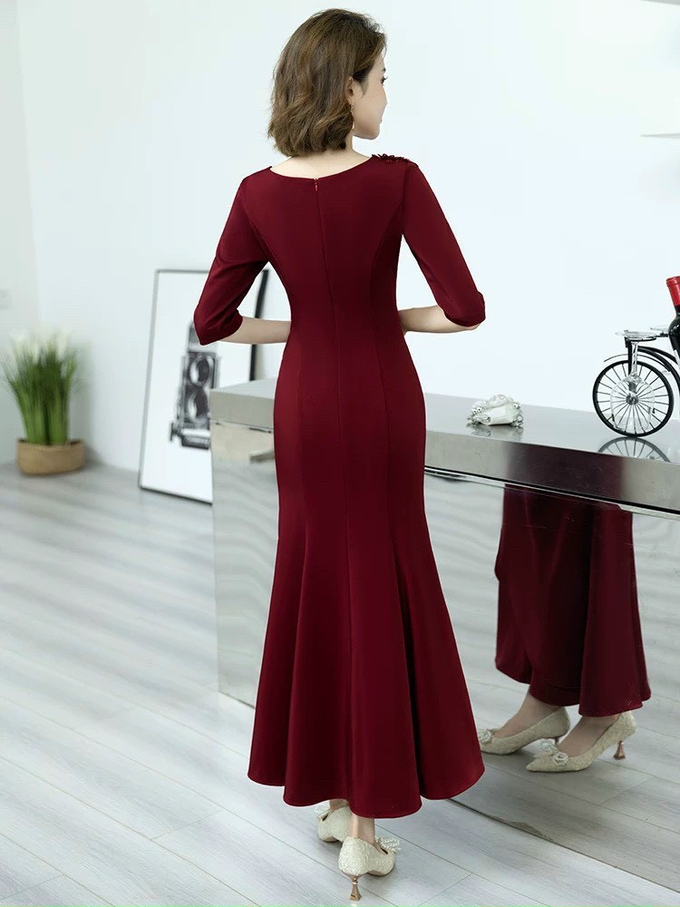 ĐẦM DỰ TIỆC THÊU HOA ĐUÔI CÁ D32